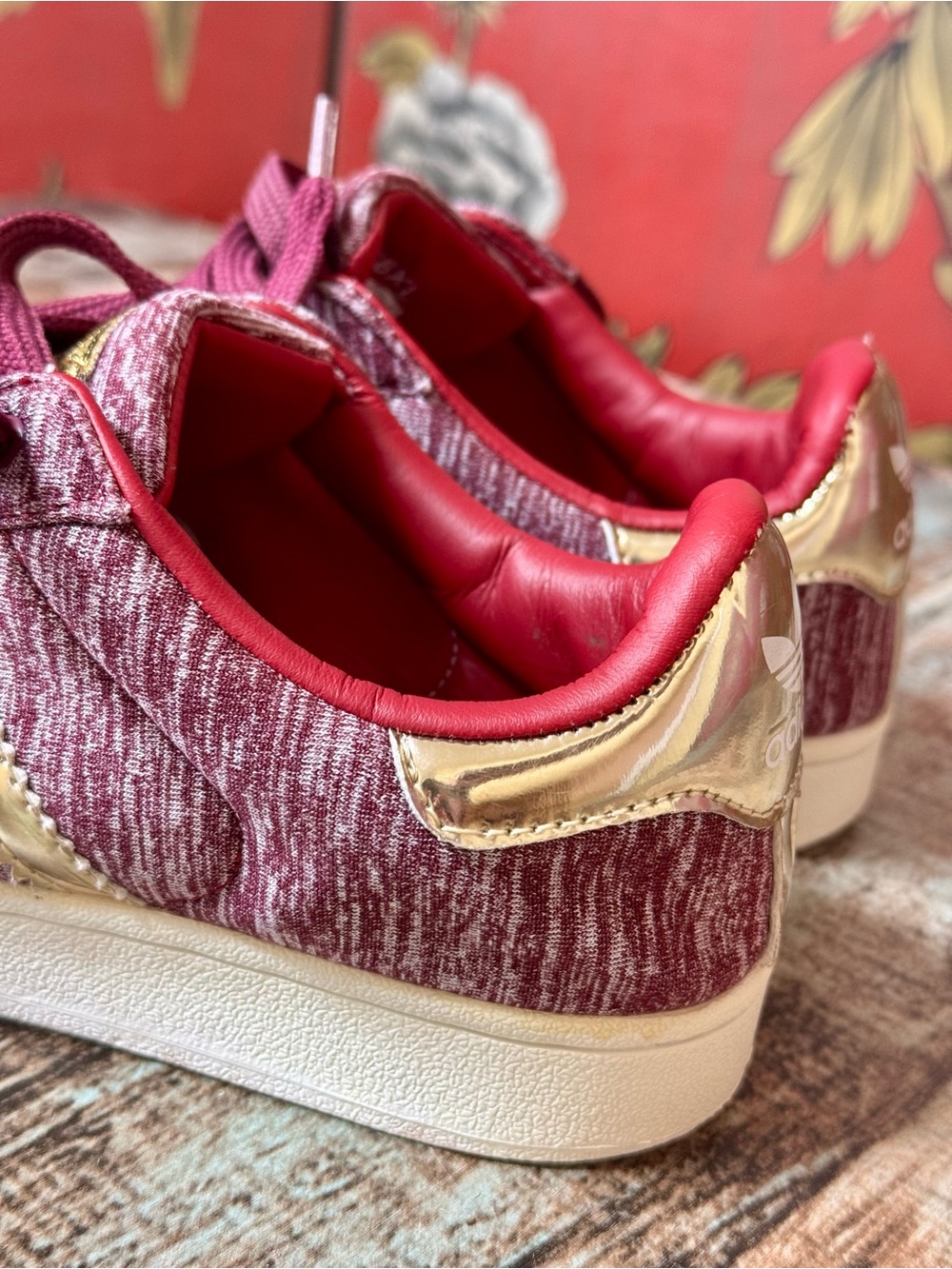 Women’s Adidas Shoes | #U15 - Picture 12 of 14
